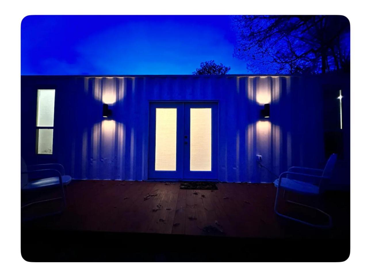 Nomehaus Shipping Container Studio Residential Neighborhood Атенс Экстерьер фото